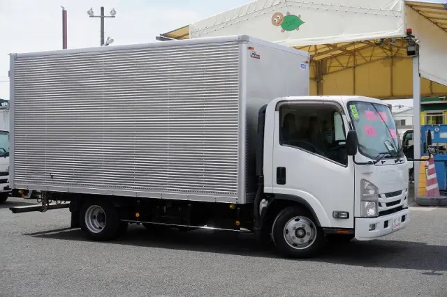 いすゞ エルフ TRG-NPR85AN(2WD)の写真6