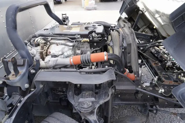 いすゞ エルフ TRG-NPR85AN(2WD)の写真15