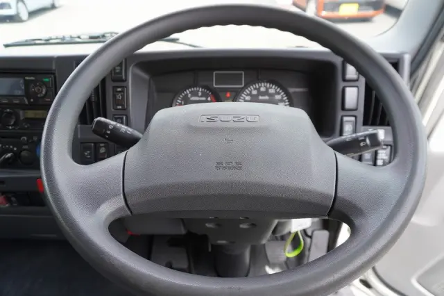 いすゞ エルフ TRG-NPR85AN(2WD)の写真30