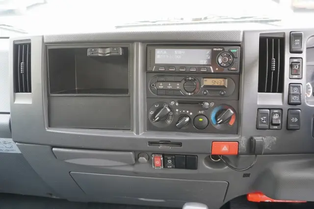 いすゞ エルフ TRG-NPR85AN(2WD)の写真32