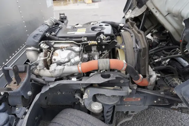 いすゞ エルフ TRG-NLR85AN(2WD)の写真15