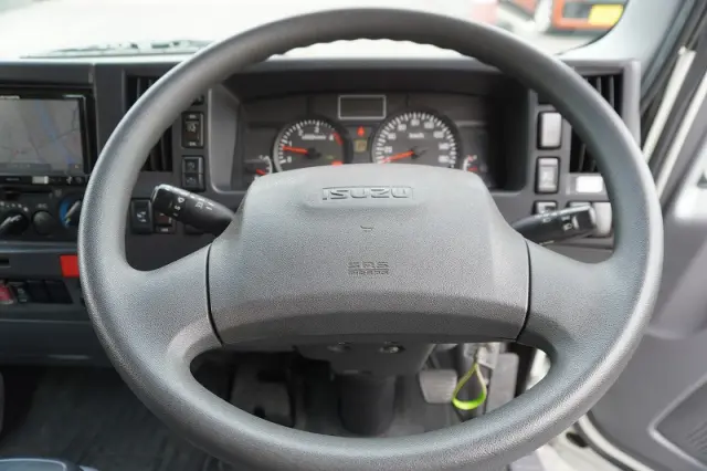 いすゞ エルフ TRG-NLR85AN(2WD)の写真29