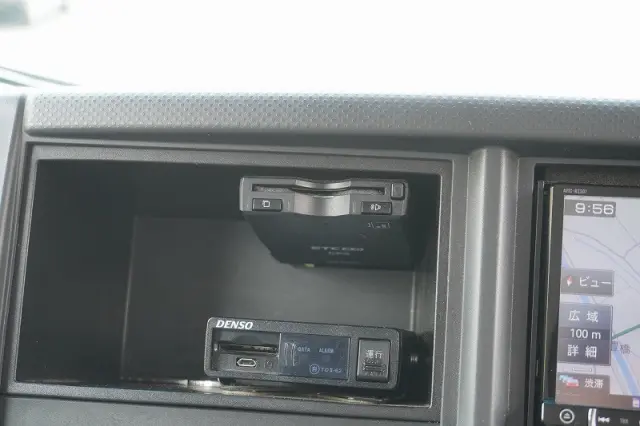 いすゞ エルフ TRG-NLR85AN(2WD)の写真32