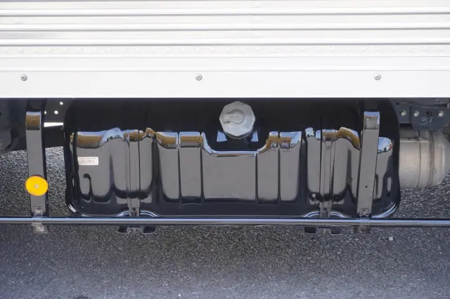 いすゞ エルフ TRG-NLR85AN(2WD)の写真28