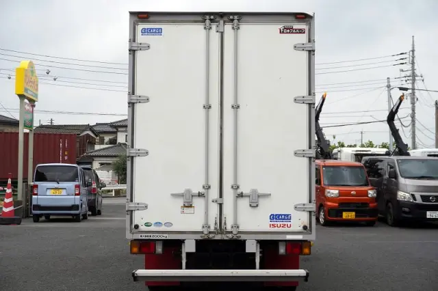 いすゞ エルフ TRG-NLR85AN(2WD)の写真4