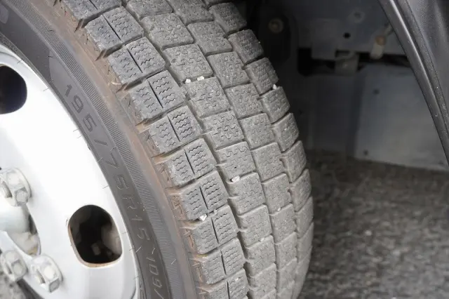 いすゞ エルフ TRG-NLR85AN(2WD)の写真9