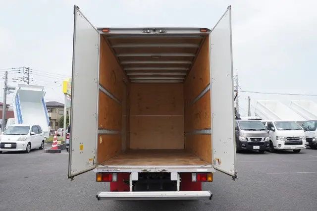 いすゞ エルフ TRG-NLR85AN(2WD)の写真24