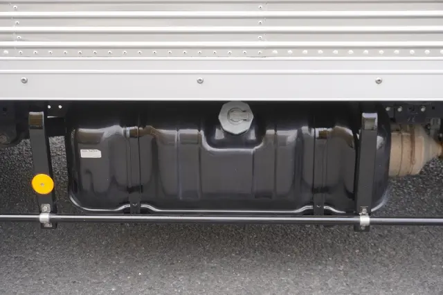 いすゞ エルフ TRG-NLR85AN(2WD)の写真28