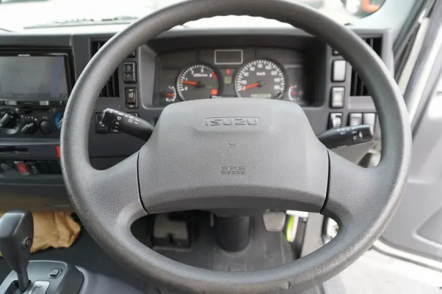 いすゞ エルフ TRG-NLR85AN(2WD)の写真29