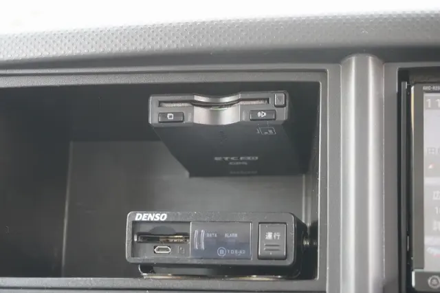いすゞ エルフ TRG-NLR85AN(2WD)の写真32