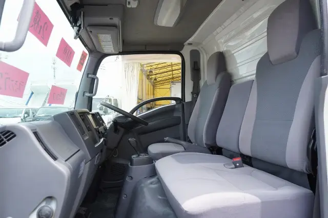 いすゞ エルフ TRG-NLR85AN(2WD)の写真39