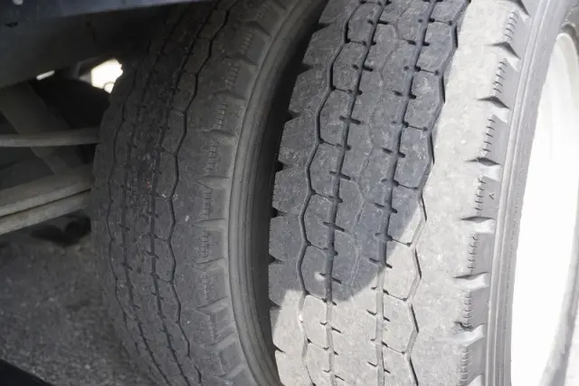 いすゞ エルフ TRG-NLR85AN(2WD)の写真10