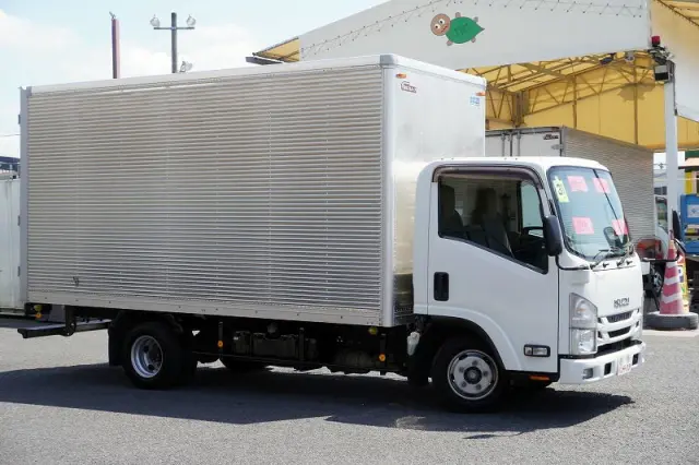 いすゞ エルフ TRG-NLR85AN(2WD)の写真6