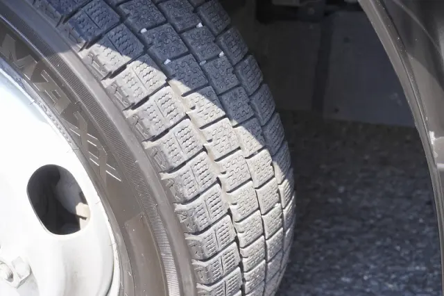 いすゞ エルフ TRG-NLR85AN(2WD)の写真9