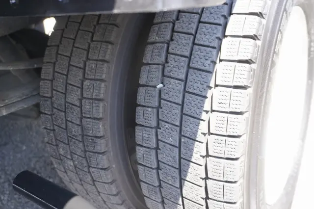 いすゞ エルフ TRG-NLR85AN(2WD)の写真10