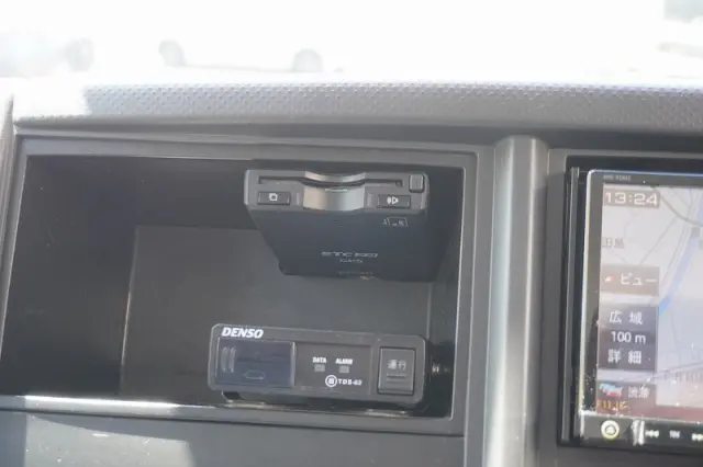 いすゞ エルフ TRG-NLR85AN(2WD)の写真32