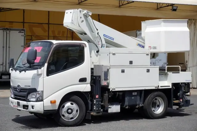 日野 デュトロ TKG-XZU600X(2WD)の写真1