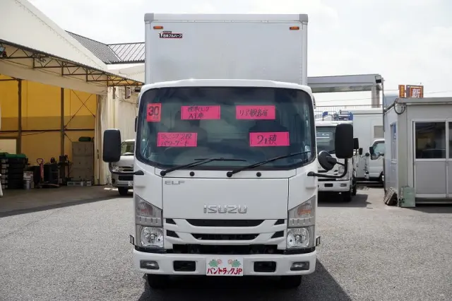 いすゞ エルフ TKG-NMR85AN(2WD)の写真2