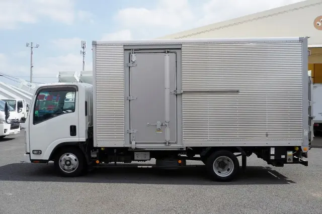 いすゞ エルフ TKG-NMR85AN(2WD)の写真3