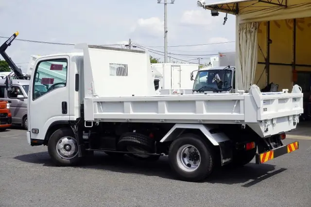 いすゞ エルフ TKG-NPR85YN(2WD)の写真7