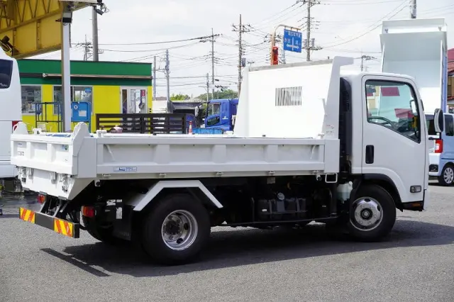 いすゞ エルフ TKG-NPR85YN(2WD)の写真8