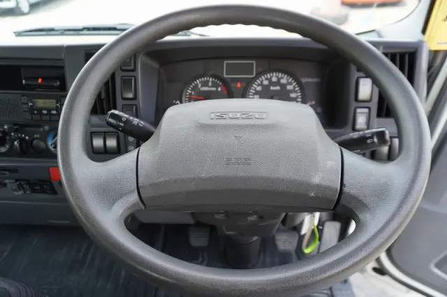 いすゞ エルフ TKG-NPR85YN(2WD)の写真32