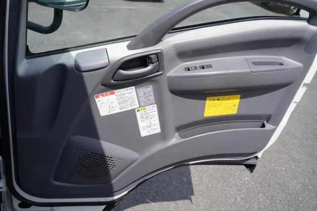 いすゞ エルフ TKG-NPR85YN(2WD)の写真37