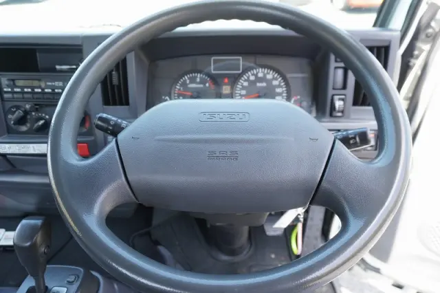 いすゞ エルフ TKG-NJR85A(2WD)の写真31