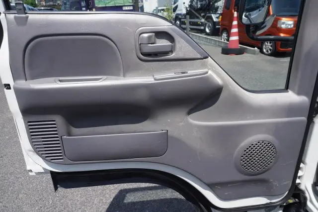 いすゞ エルフ TKG-NJR85A(2WD)の写真41