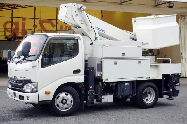 日野 デュトロ TKG-XZU600X(2WD)の写真1