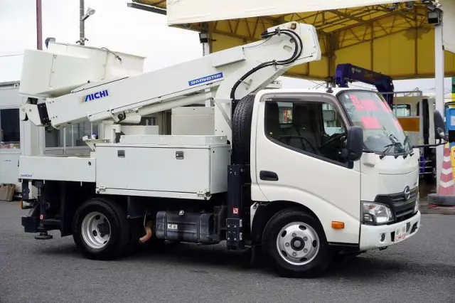 日野 デュトロ TKG-XZU600X(2WD)の写真6