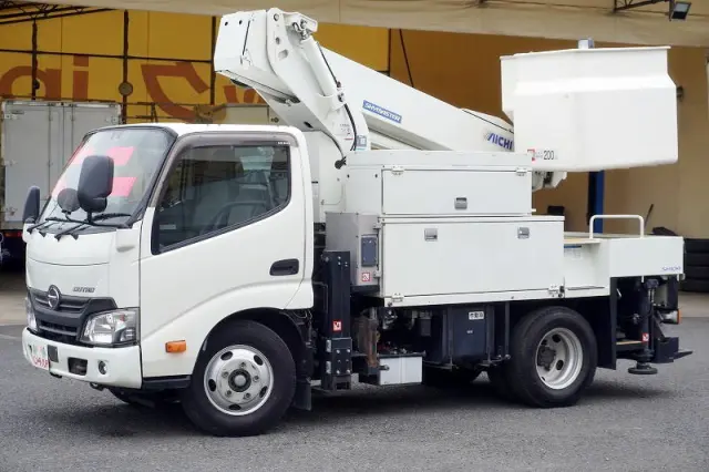 日野 デュトロ TKG-XZU600X(2WD)の写真1
