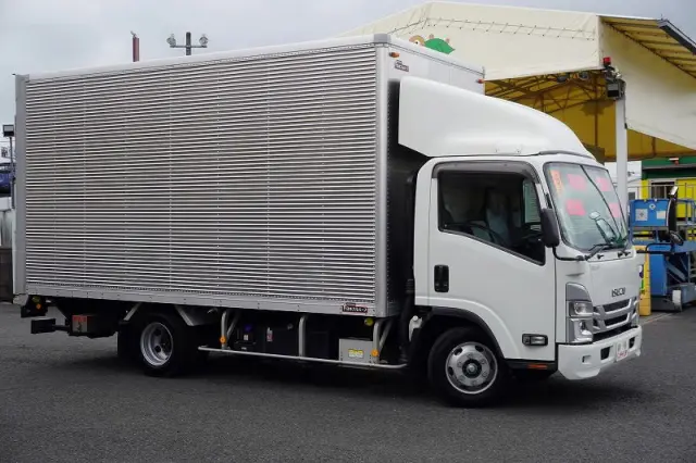 いすゞ エルフ 2RG-NPR88AN(2WD)の写真6