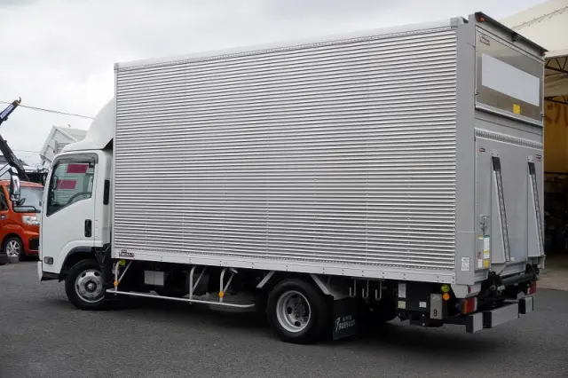 いすゞ エルフ 2RG-NPR88AN(2WD)の写真7