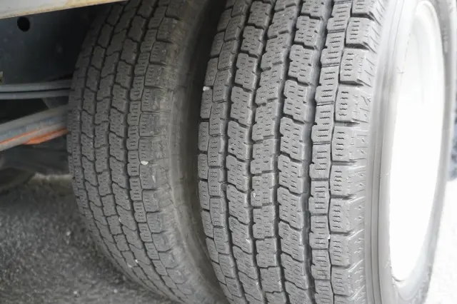 いすゞ エルフ 2RG-NPR88AN(2WD)の写真11