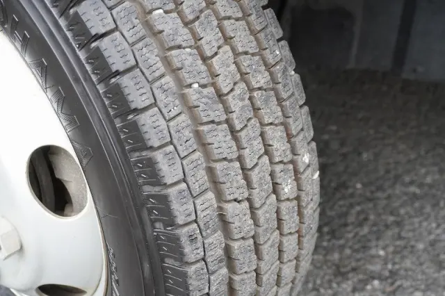 いすゞ エルフ 2RG-NPR88AN(2WD)の写真10