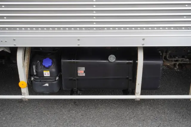 いすゞ エルフ 2RG-NPR88AN(2WD)の写真32