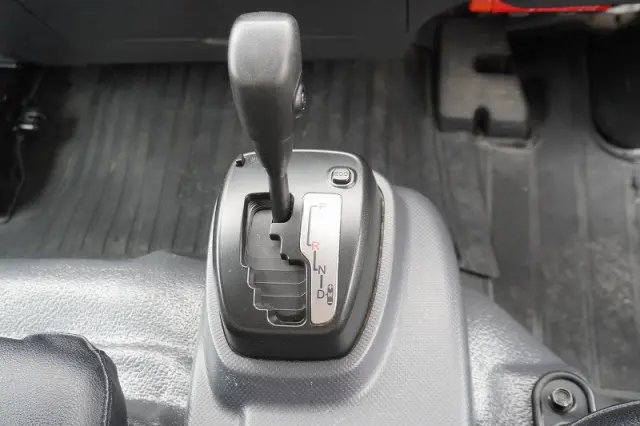 いすゞ エルフ 2RG-NPR88AN(2WD)の写真34