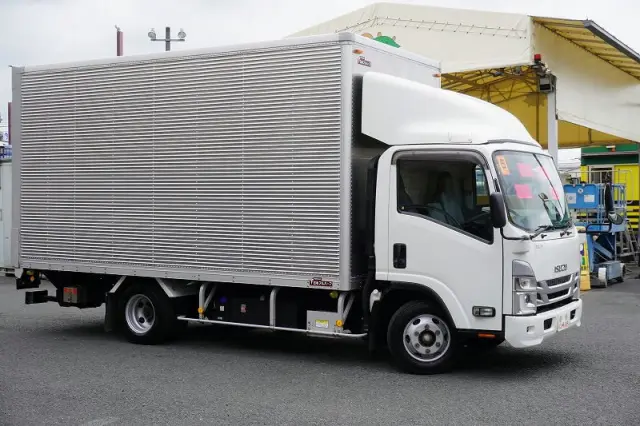 いすゞ エルフ 2RG-NPR88AN(2WD)の写真6