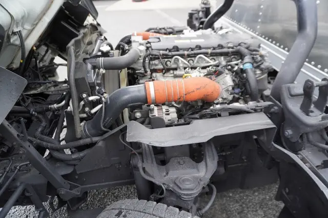 いすゞ エルフ 2RG-NPR88AN(2WD)の写真11