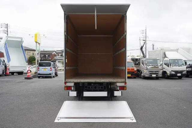 いすゞ エルフ 2RG-NPR88AN(2WD)の写真15