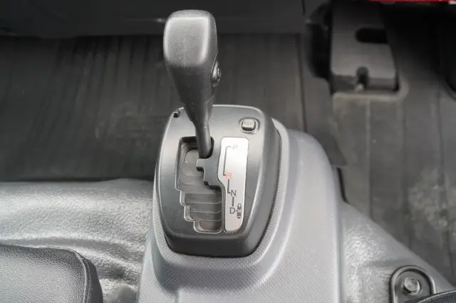 いすゞ エルフ 2RG-NPR88AN(2WD)の写真30