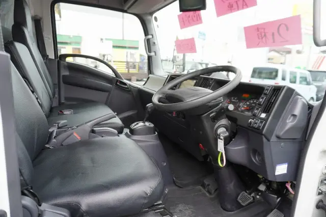 いすゞ エルフ 2RG-NPR88AN(2WD)の写真37
