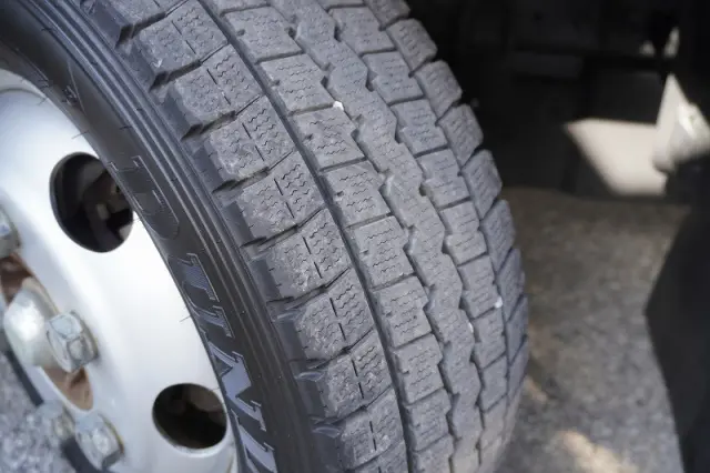 いすゞ エルフ 2RG-NPR88AN(2WD)の写真41