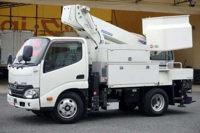 日野 デュトロ TKG-XZU600X(2WD)の写真1