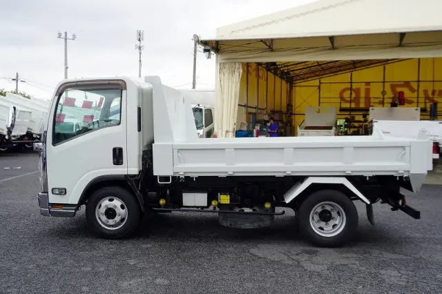 いすゞ エルフ TKG-NPR85YN(2WD)の写真3