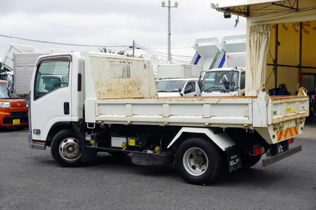 いすゞ エルフ TKG-NPR85YN(2WD)の写真7