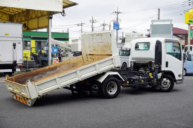 いすゞ エルフ TKG-NPR85YN(2WD)の写真9