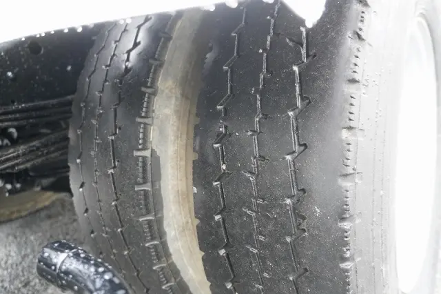いすゞ エルフ TKG-NPR85YN(2WD)の写真11