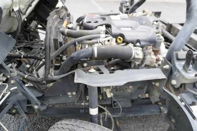 いすゞ エルフ TKG-NPR85YN(2WD)の写真15
